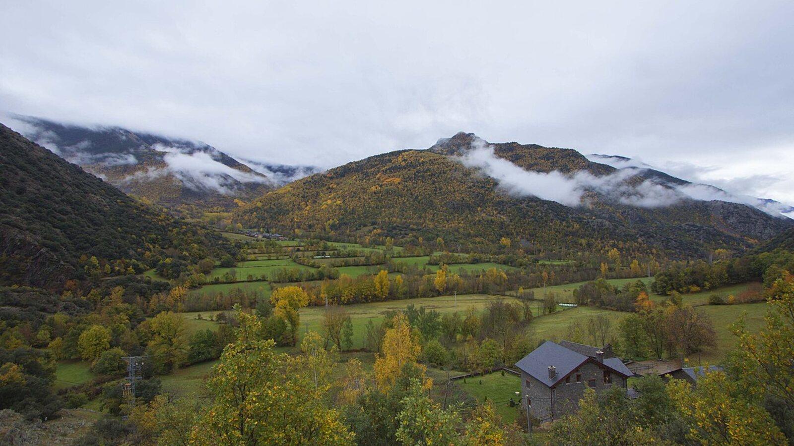 Vall de Cardós Cabin Weekend: Supplies, Signal and Winter Access